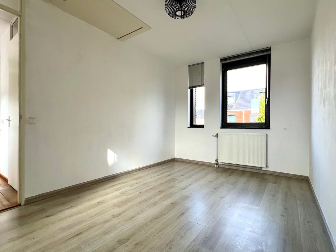 Foto 13 van Van den Broekstraat 79