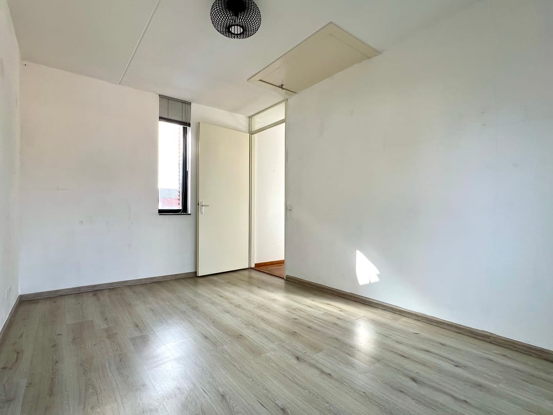 Foto 16 van Van den Broekstraat 79