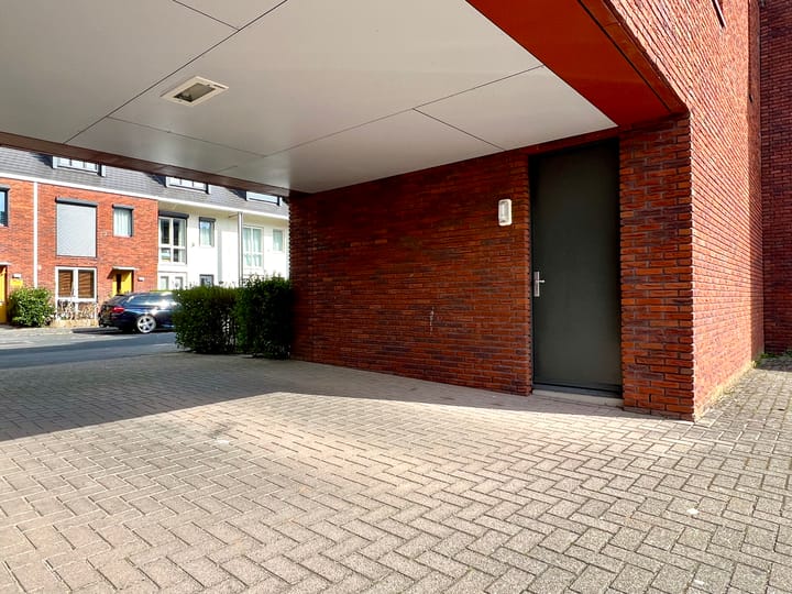 Foto 25 van Van den Broekstraat 79