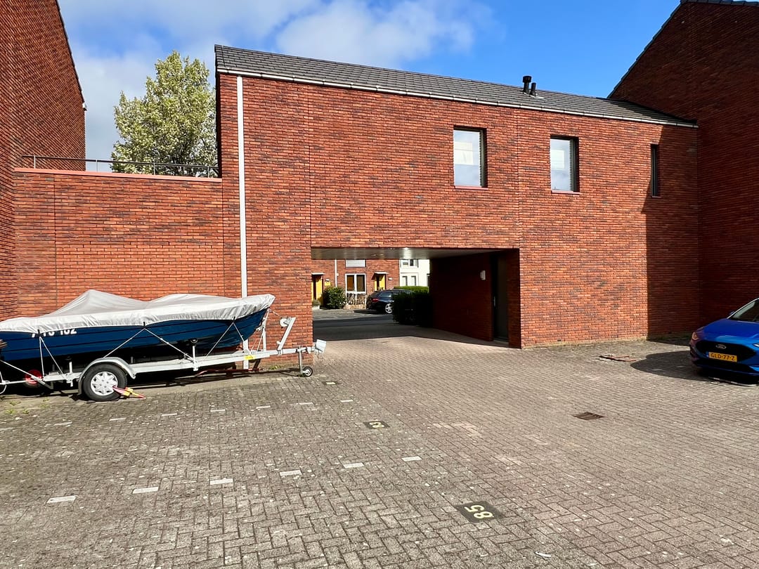 Foto 26 van Van den Broekstraat 79