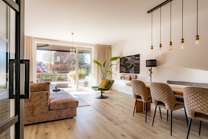 Foto 13 van Vliegend Hert 30