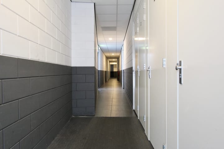 Photo 3 of Prins Frederikstraat 2-B