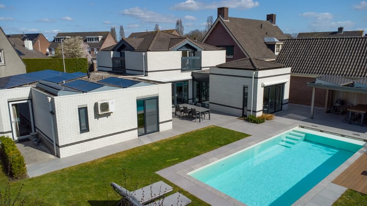 Foto 1 van Dovenetel 8