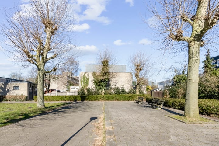 Photo 44 of Weldam 46