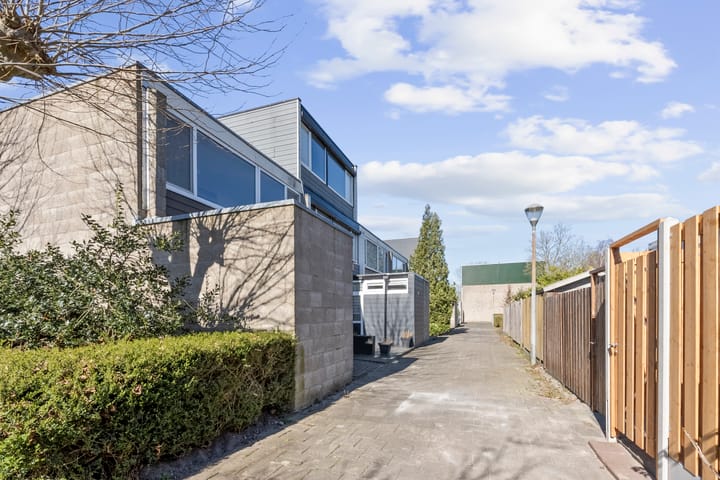 Photo 42 of Weldam 46