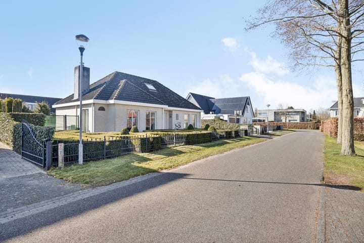 Foto 2 van Scarletstraat 2