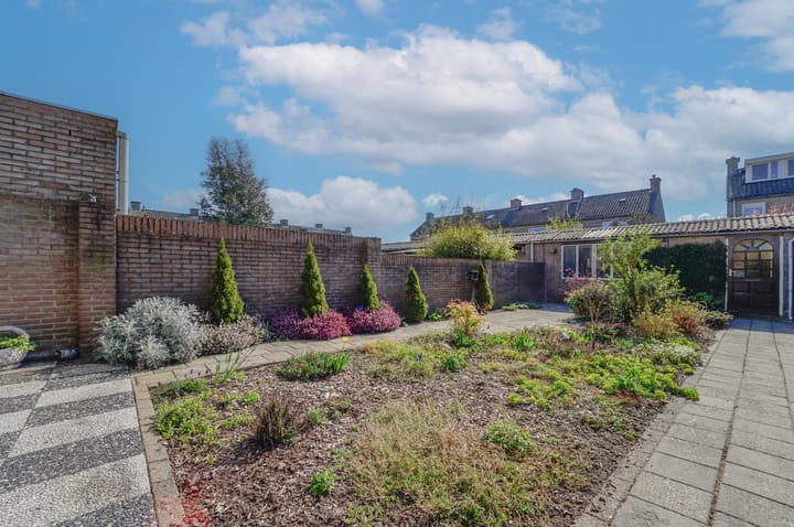 Foto 27 van Frederik van Eedenstraat 50