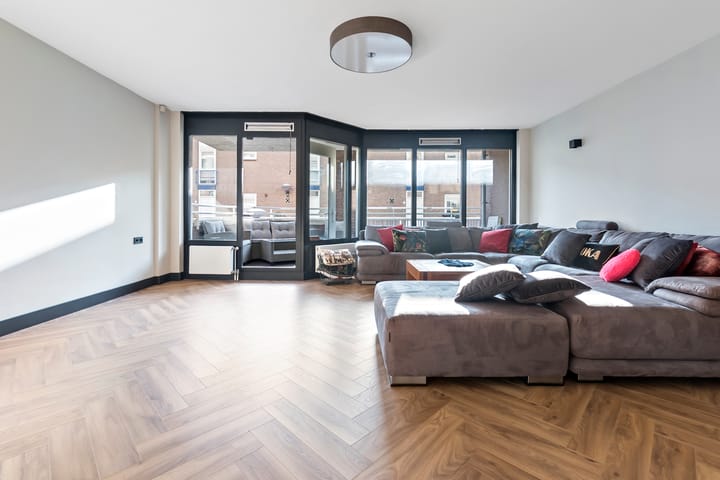 Foto 26 van Gevers Deynootplein 161