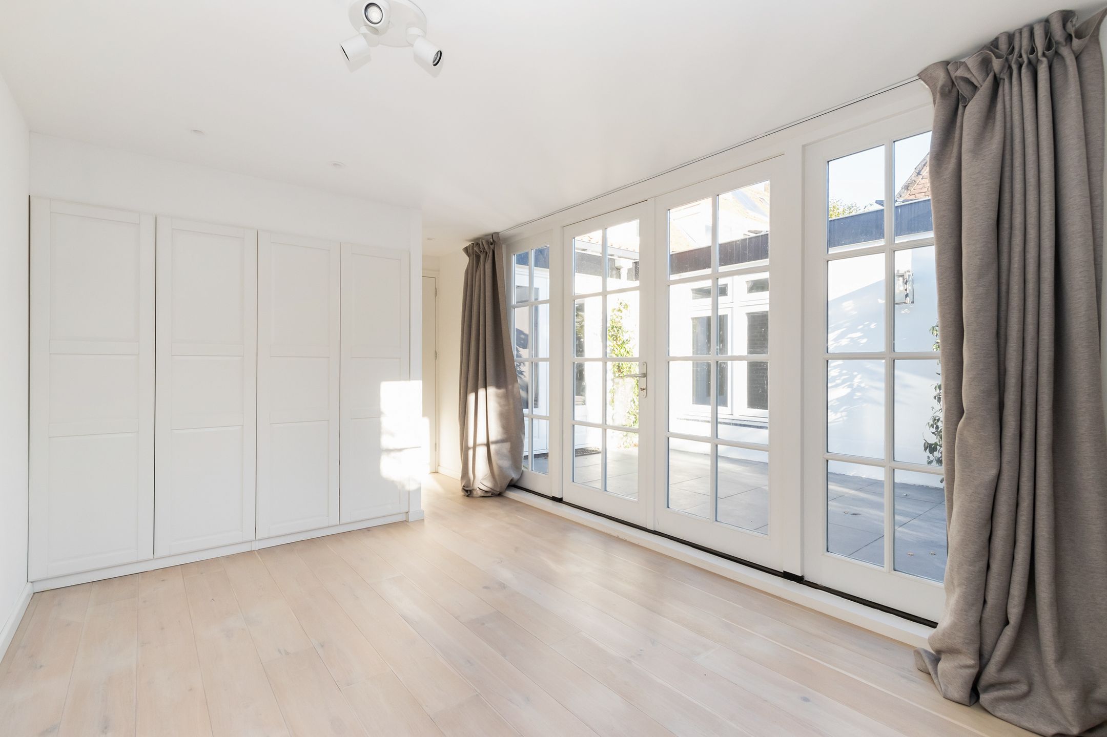 Foto 12 van Melkweg 14