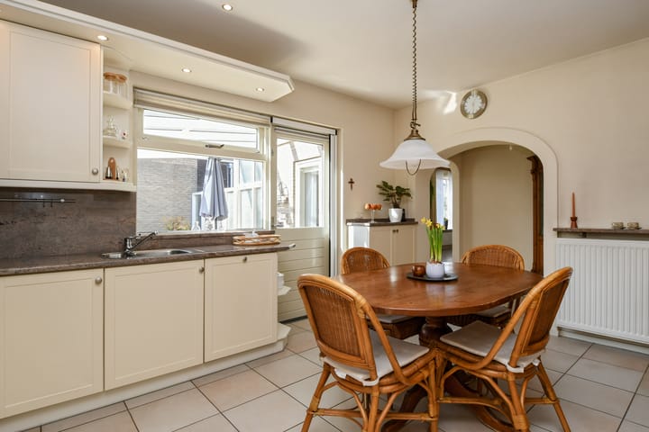 Foto 14 van Budschop 12