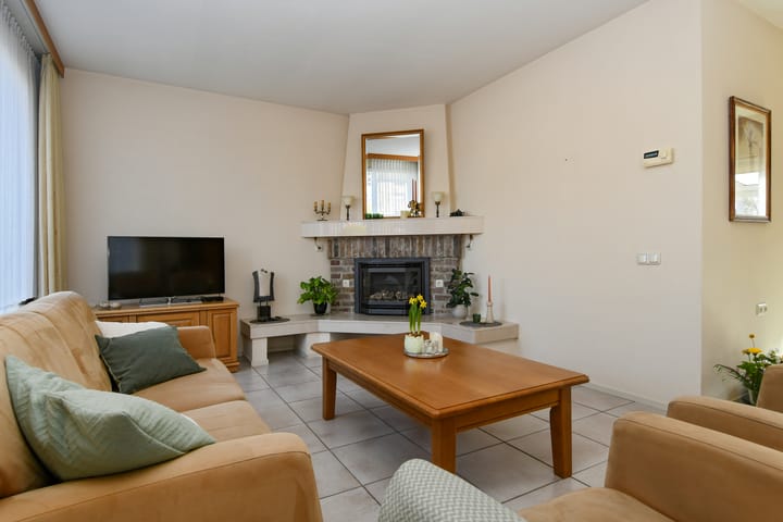 Foto 7 van Budschop 12