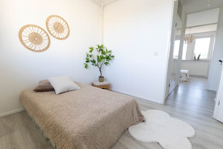 Photo 21 of Amelandstraat 38