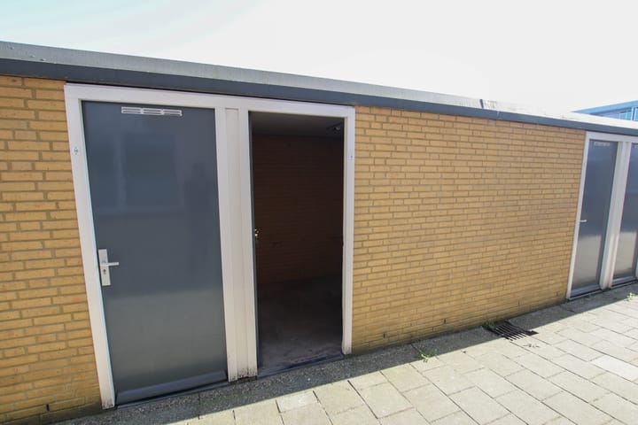 Photo 23 of Amelandstraat 38