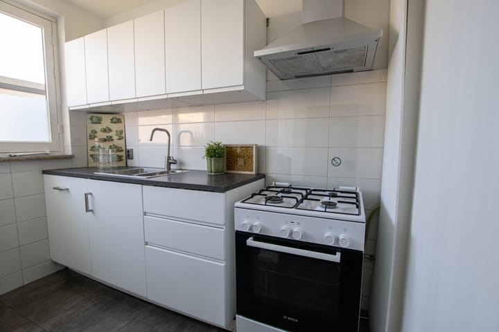 Photo 9 of Amelandstraat 38