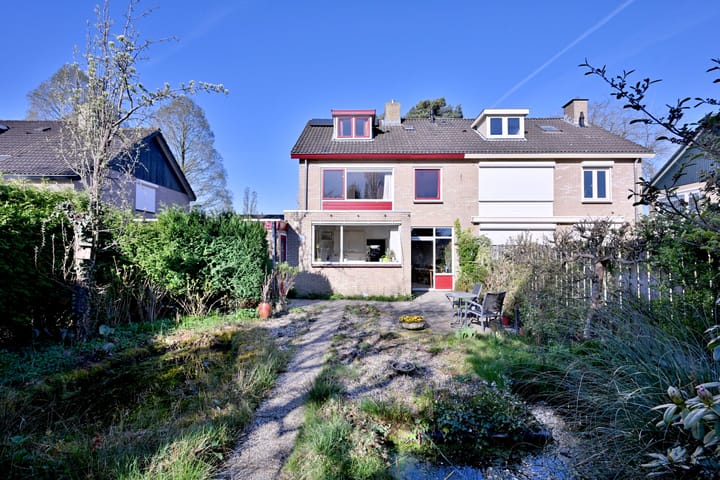 Photo 32 of Troelstralaan 68