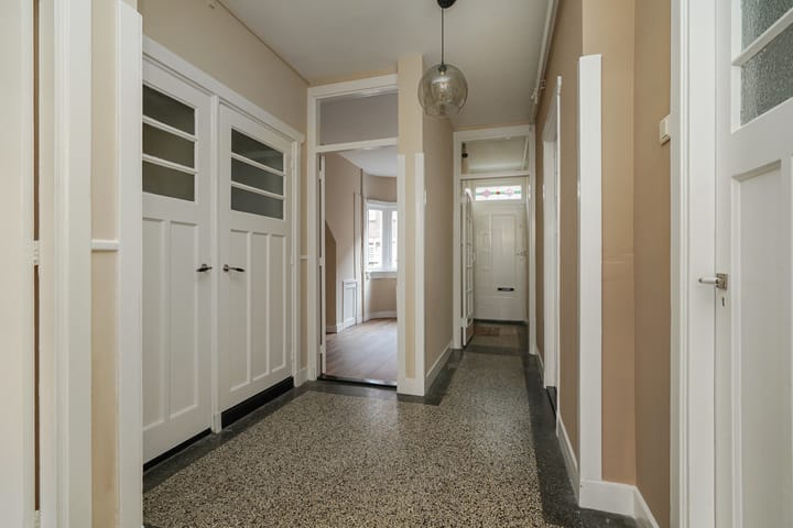 Foto 5 van Larensestraat 127