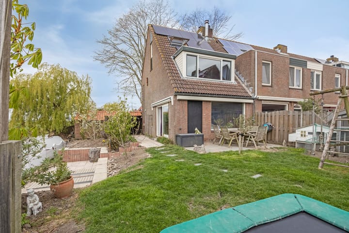 Foto 3 van Zoutgras 17