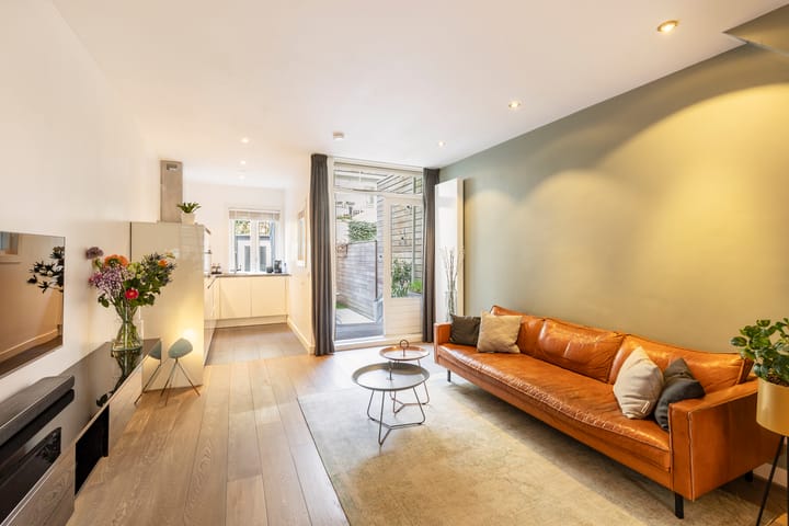 Photo 7 of Van Hogendorpstraat 153-H