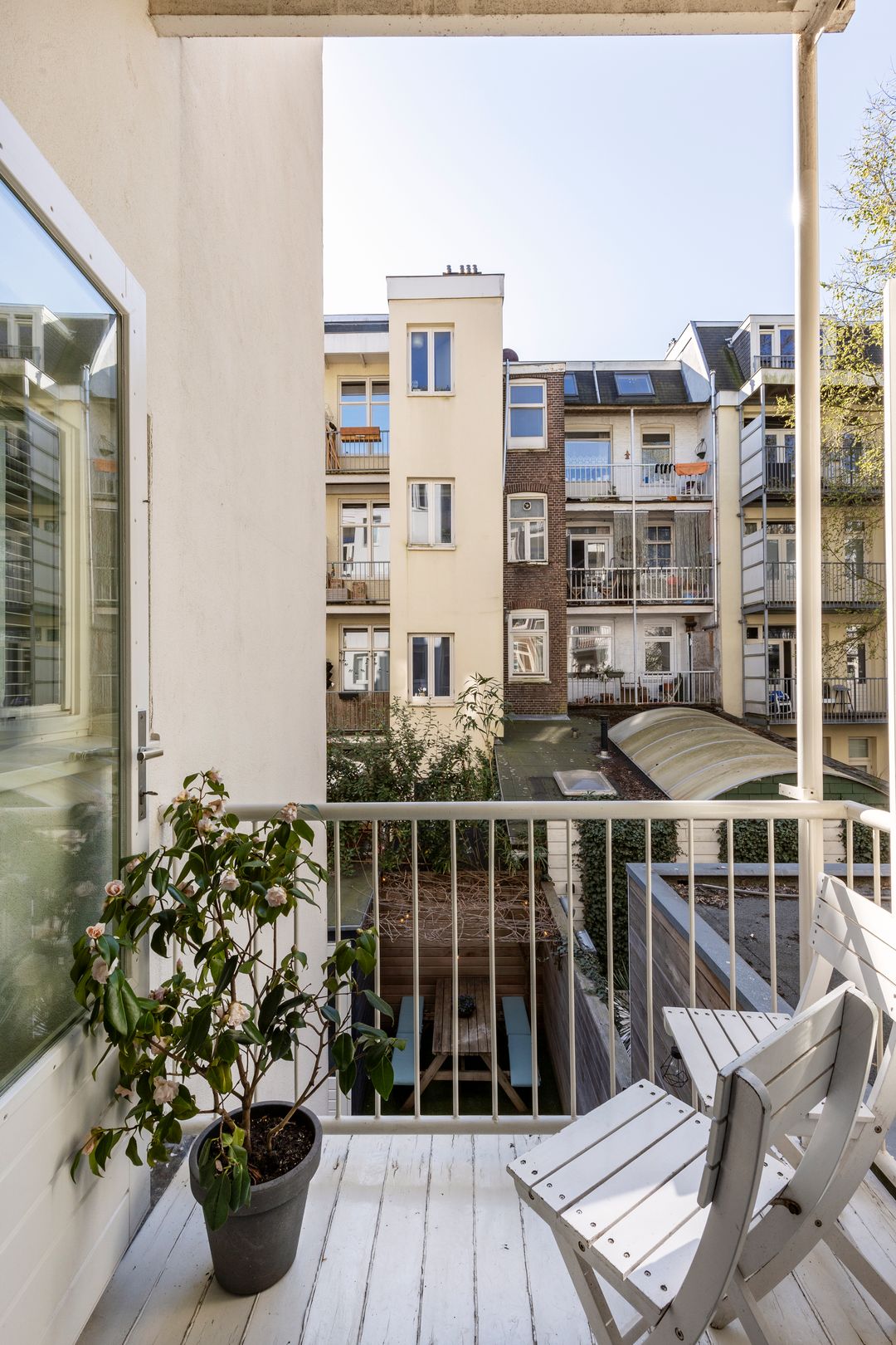 Photo 16 of Van Hogendorpstraat 153-H