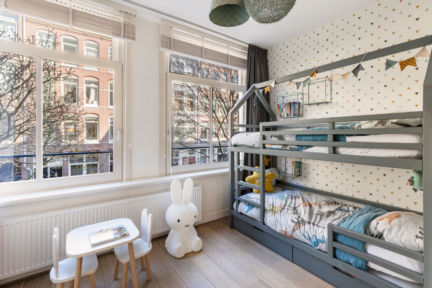 Photo 20 of Van Hogendorpstraat 153-H