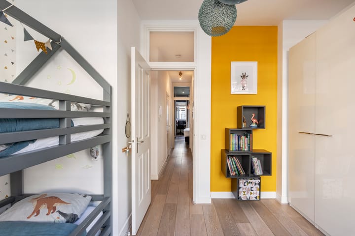 Photo 21 of Van Hogendorpstraat 153-H