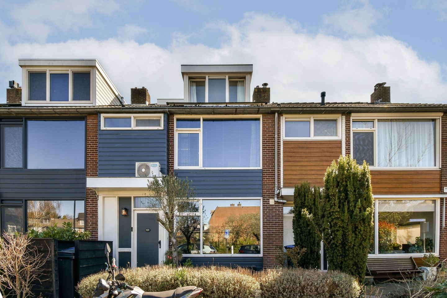 Foto 1 van Van Koetsveldstraat 4