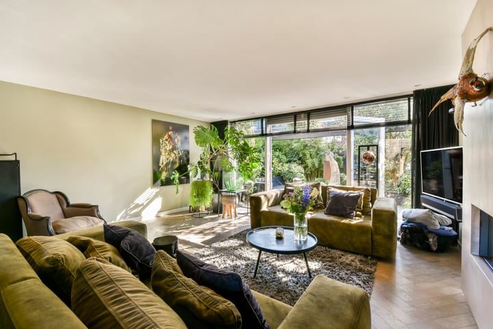 Foto 8 van Van Koetsveldstraat 4