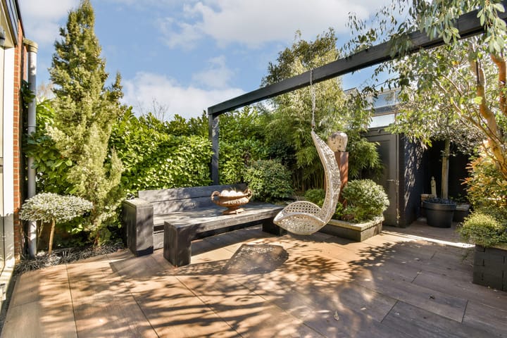 Foto 15 van Van Koetsveldstraat 4