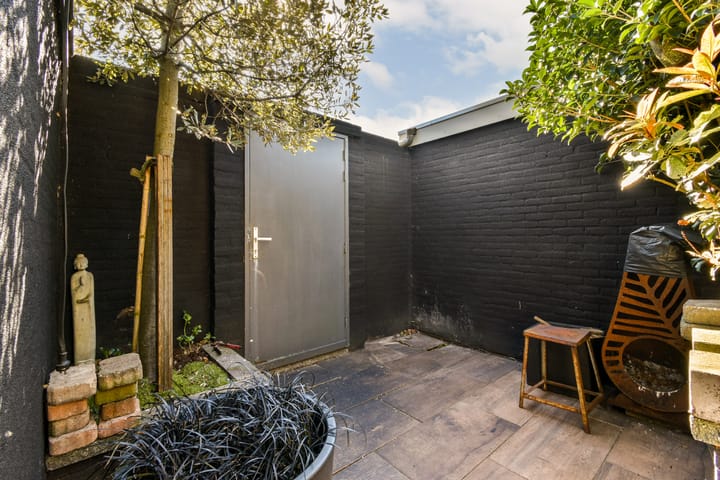 Foto 19 van Van Koetsveldstraat 4