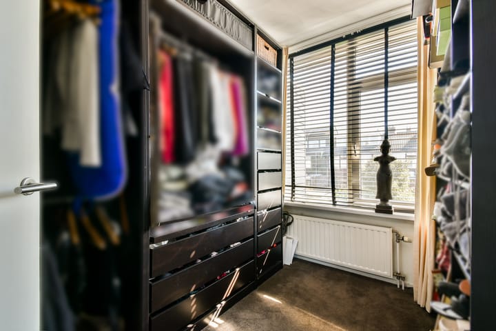 Foto 25 van Van Koetsveldstraat 4