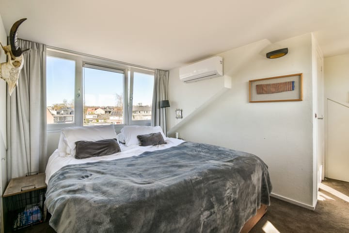 Foto 30 van Van Koetsveldstraat 4