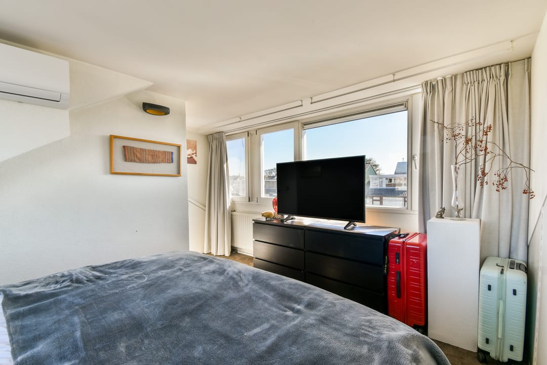 Photo 31 of Van Koetsveldstraat 4