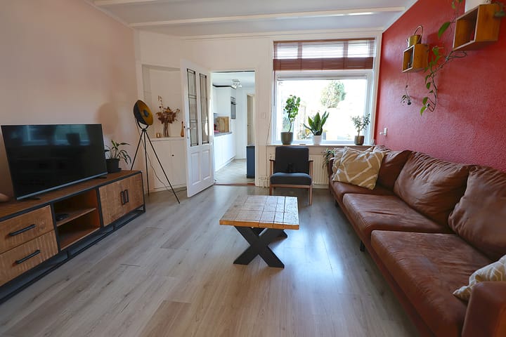 Photo 8 of Gronausestraat 56