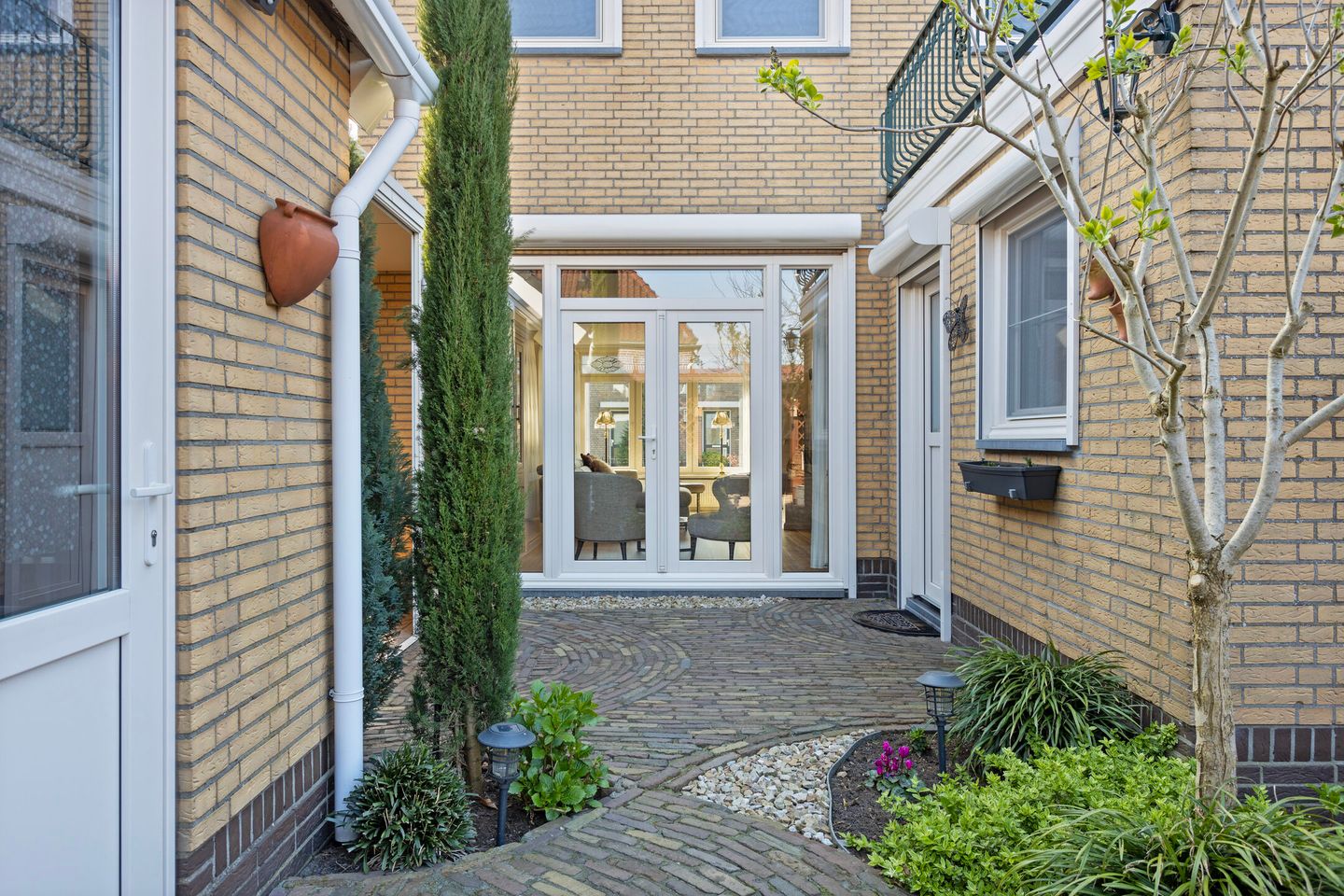 Photo 25 of Buitenhof 2