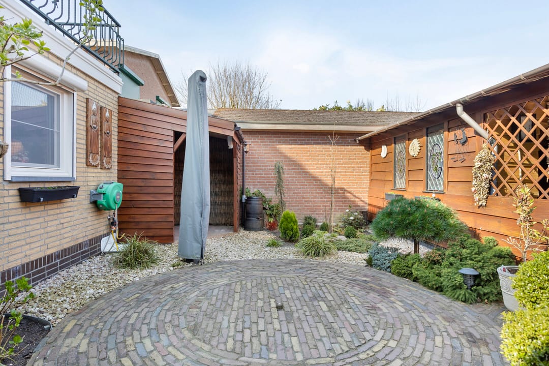 Photo 26 of Buitenhof 2