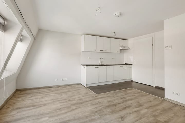 Foto 2 van Donkerstraat 2-C