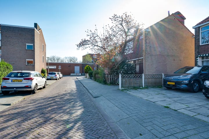 Foto 7 van Leliestraat 16