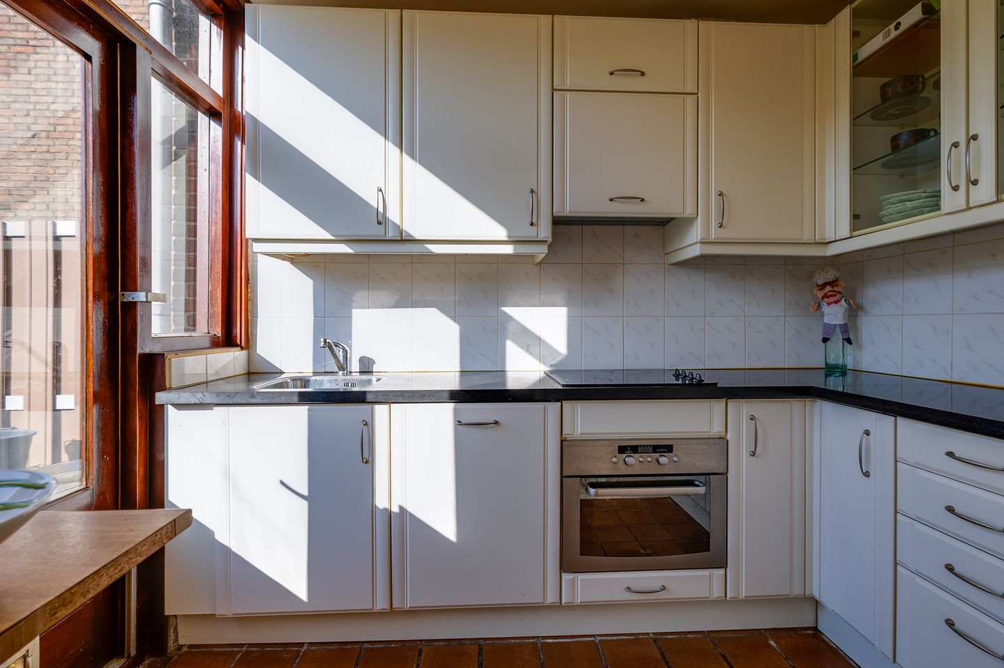 Foto 19 van Leliestraat 16