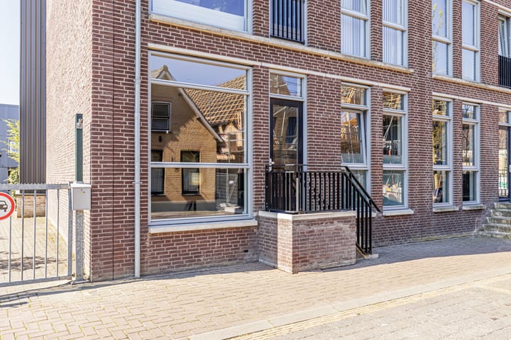 Foto 31 van Voorstraat 30