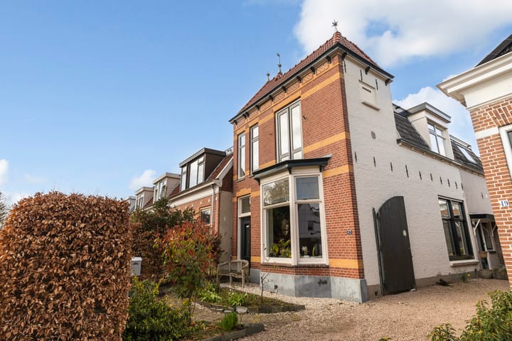 Foto 2 van Huizumerlaan 47