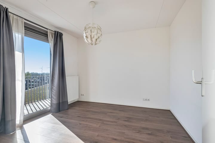 Foto 13 van Churchillplein 60