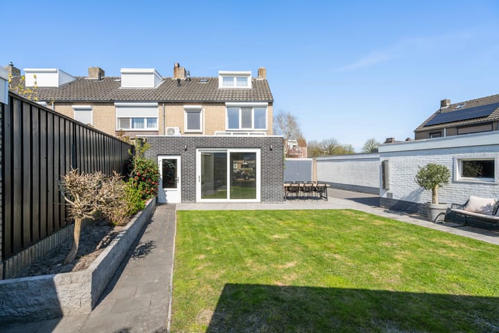 Foto 39 van Johanna van Polanenstraat 24