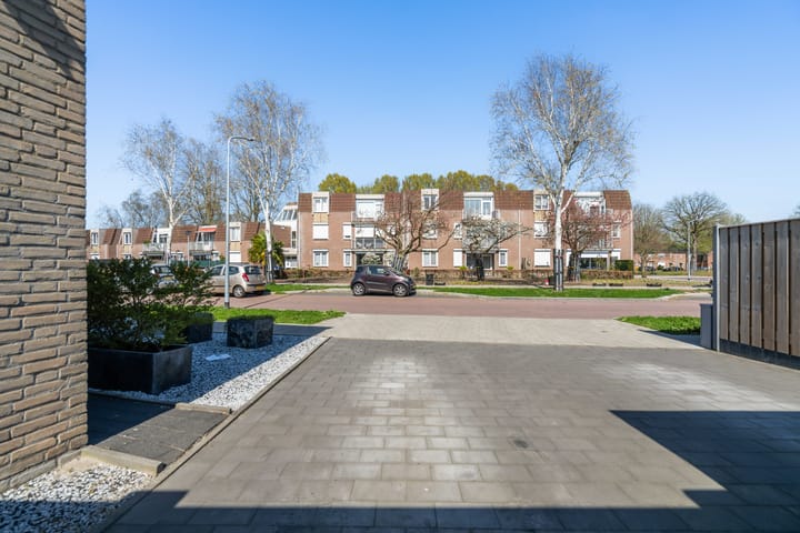 Foto 49 van Johanna van Polanenstraat 24