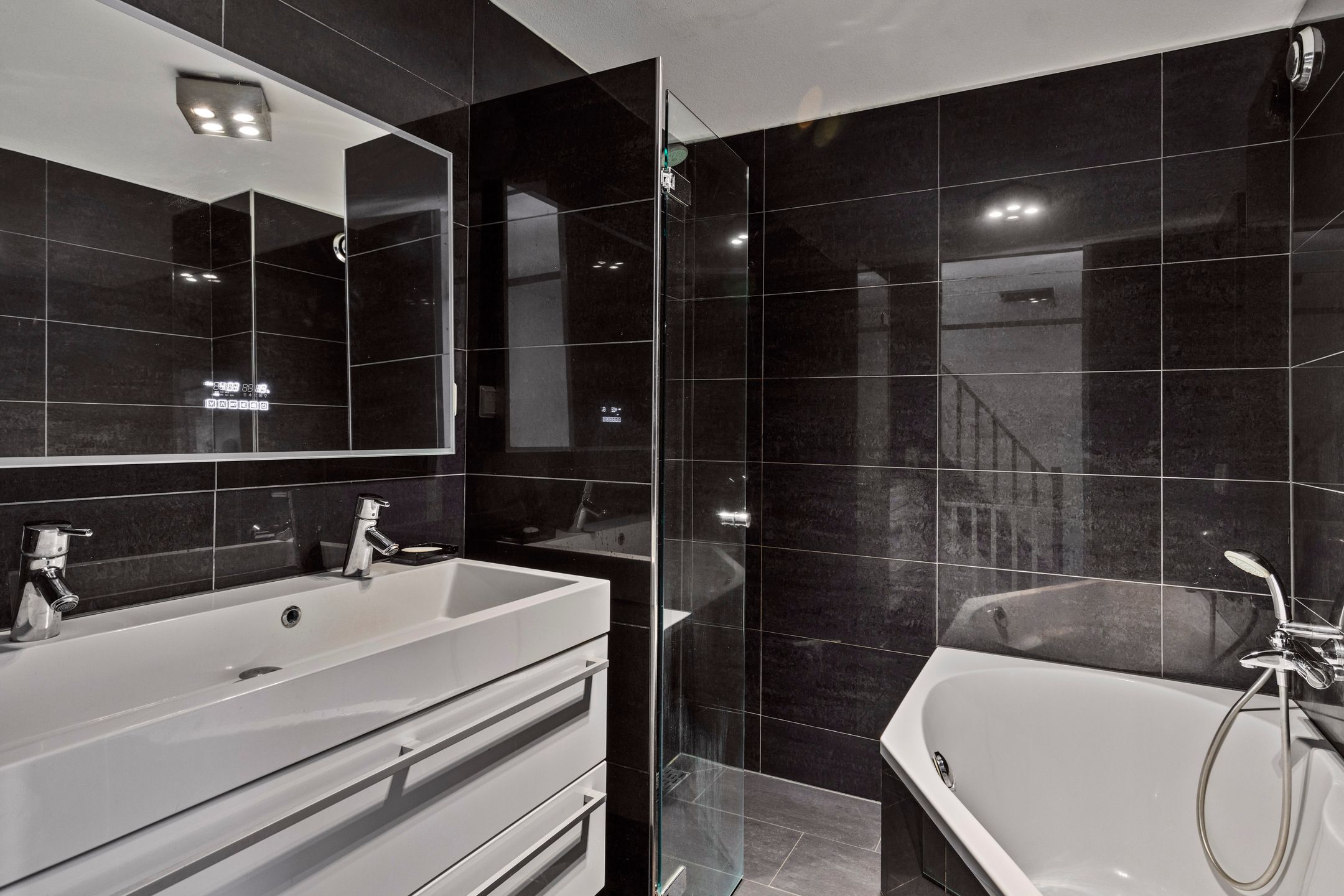 Foto 21 van Tarthorst 303