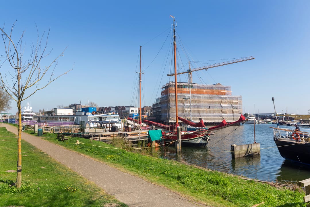 Foto 8 van Stationsplein 128