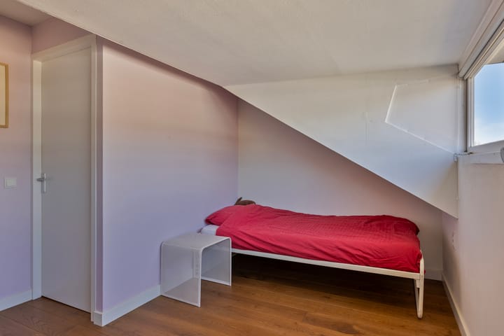 Photo 32 of Zagerstraat 19