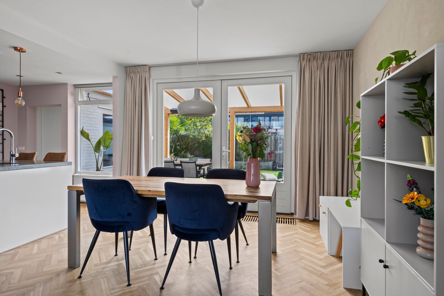 Photo 10 of Rijnstraat 457