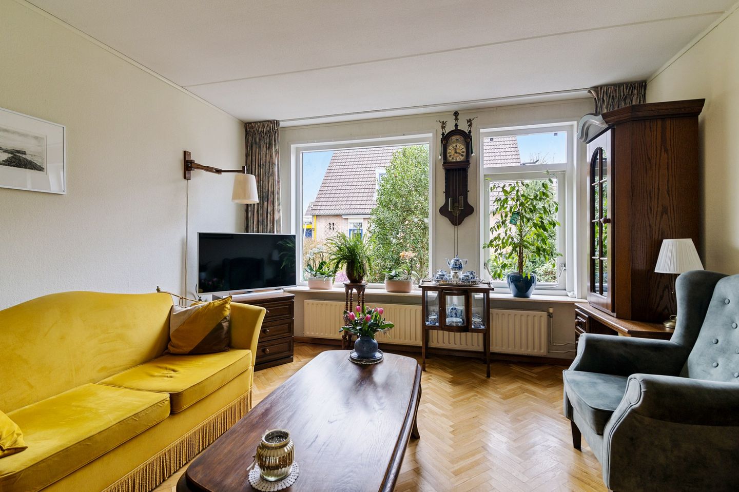 Photo 10 of Stal 241