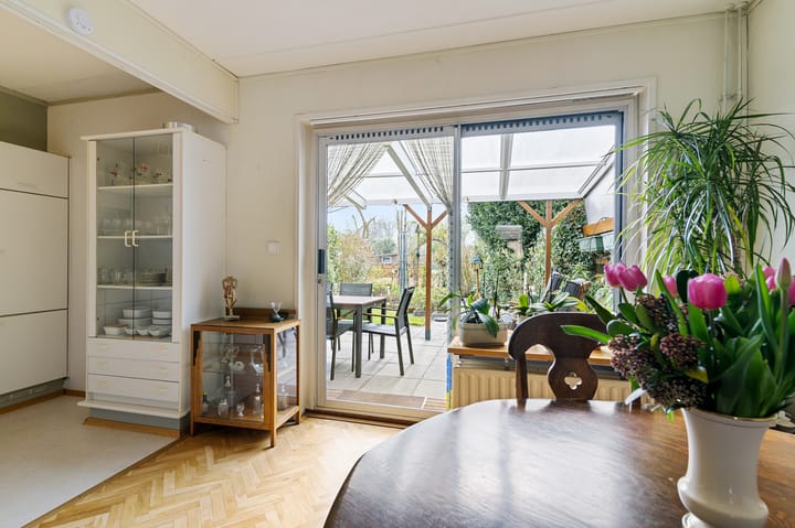 Foto 14 van Stal 241