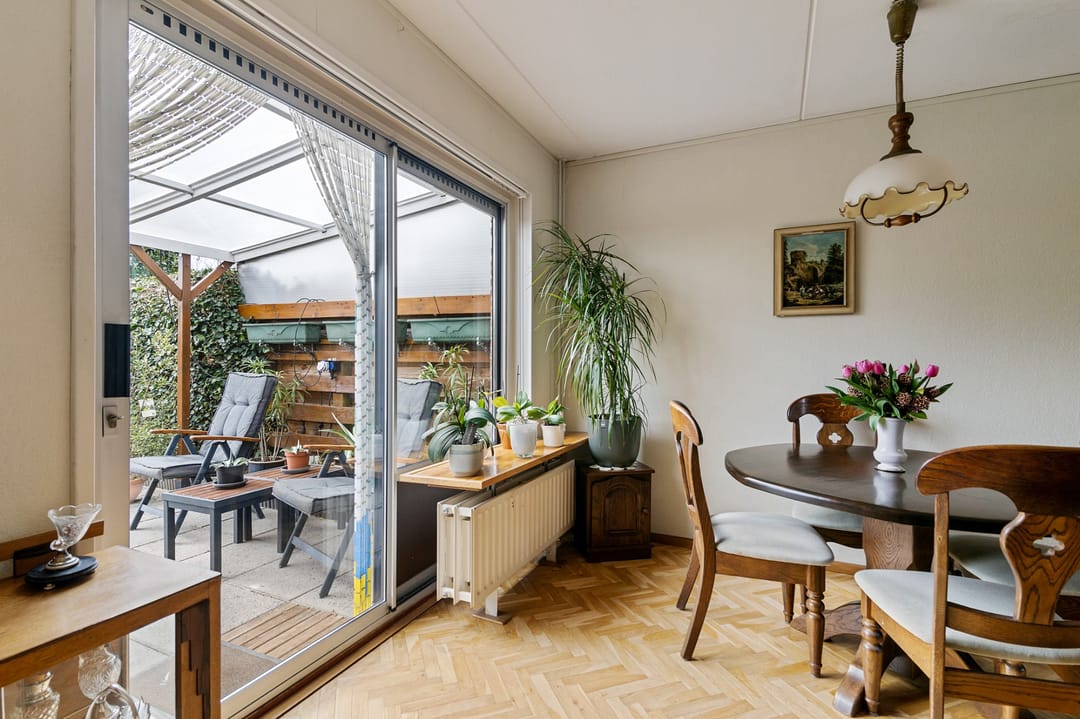 Photo 16 of Stal 241